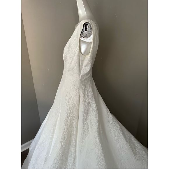 LELA ROSE THE STREAM WEDDING DRESS - Picture 5 of 15